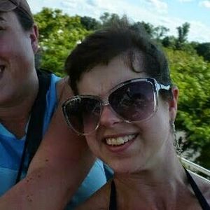 Meet your Posher, Nora